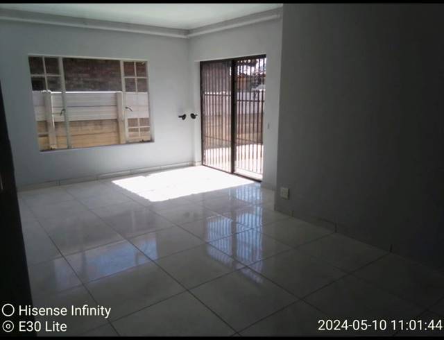 3 BEDROOM HOUSE FOR SALE IN THE ORCHARDS